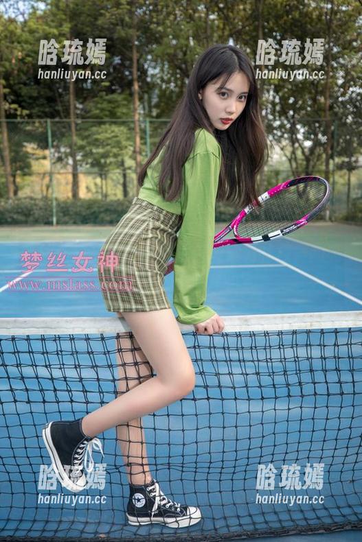 梦丝女神 - 这个高清图包里藏着花月舞的美腿，你敢不点开吗？