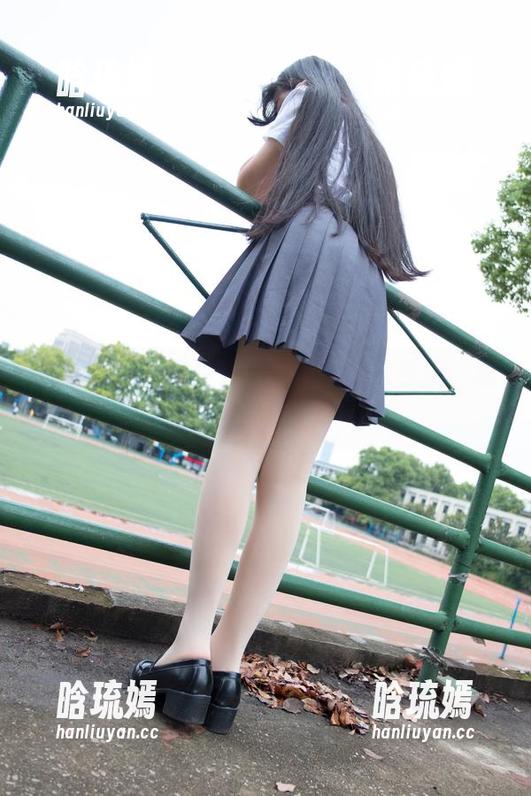 森萝财团 - 写真特集：小七的水手服，连风都嫉妒她的优雅。