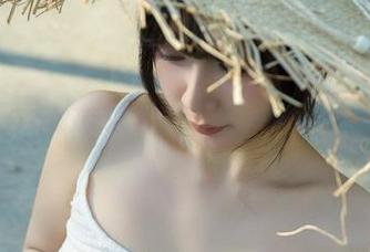 浅安安的在线写真，水手服竟然这么会撩？