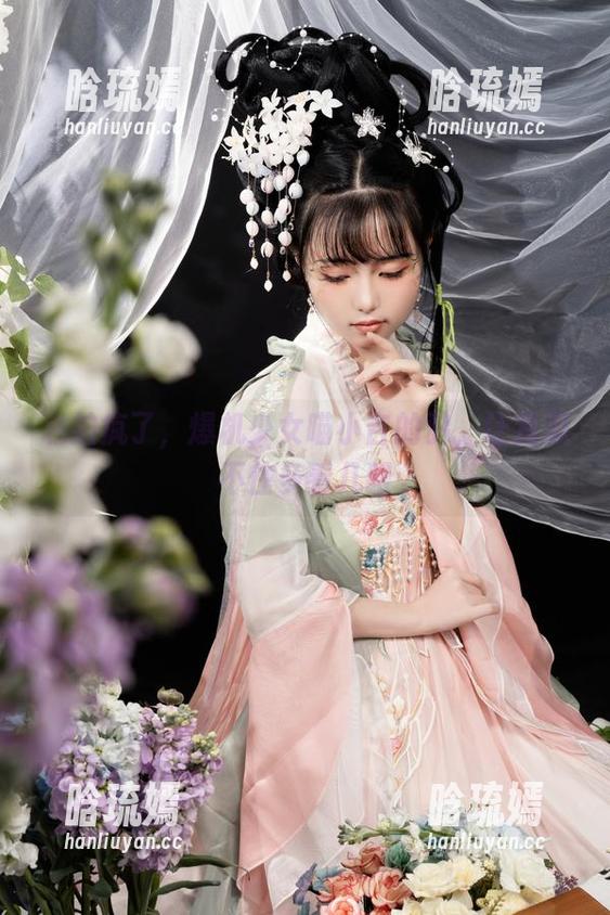 私拍疯了，爆机少女喵小吉的鸦，让我忍不住多看几眼