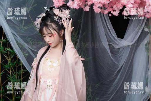 作品集中有猫咪的死库水？爆机少女喵小吉高清呈现，快来一探究竟！