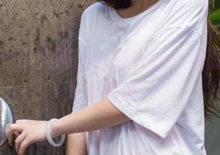 爱蜜社 – 小宝酱的泳装在线，资源多得让人眼花缭乱