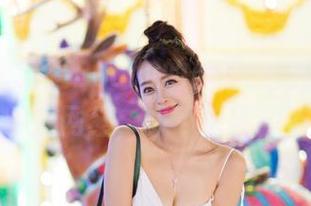 爱蜜社 – 芝芝Booty的旅拍：免费写真，包你一秒变网红，却不保证脸不会掉！