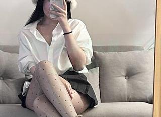 微密圈 – 原图里的黑丝长腿，玫桃泡芙你这小妖精！