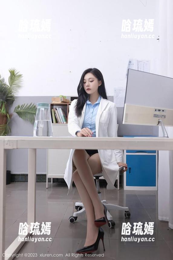秀人网 - Mina米娜的职业装合集，老板不会想让你离开办公室吧？