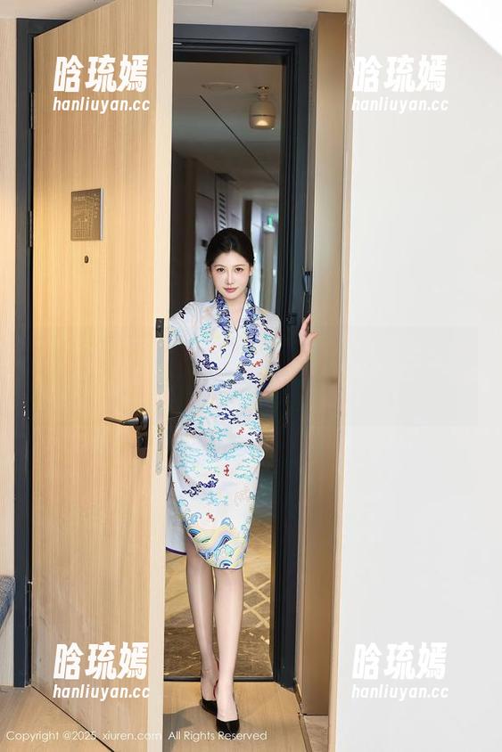 秀人网 - 徐莉芝Booty灰丝大作战：壁纸合集看过来，不喜点个小叉叉！