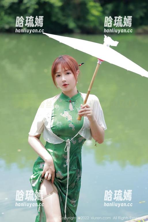 秀人网 - 蕾丝私拍，王馨瑶Yanni又让人摸到边缘了？