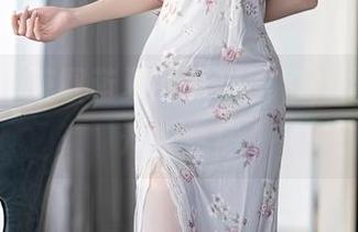 秀人网 – 获取蓝夏的教室图包，潜水还是升学看你