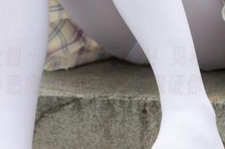 紧急企划 – 全新原图释出！见希w的白丝黑丝小恶魔，快来下载，保证你会爱上她