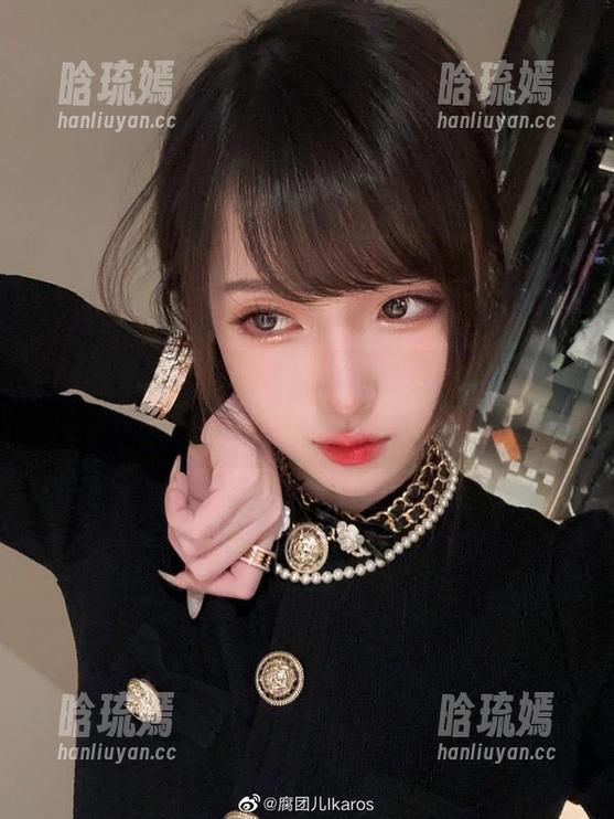 腐团儿Ikaros的私拍铁粉必看，伊丽莎白是你想象中的人吗？