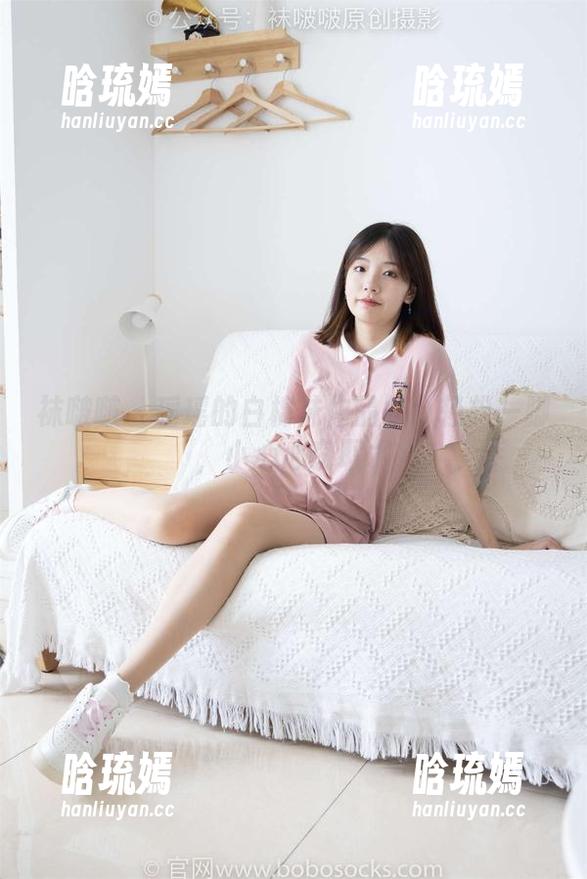 袜啵啵 - 瑶瑶的白棉袜作品集：轻松一脚，小心心窃取术