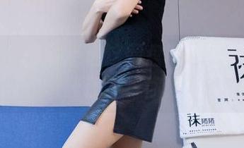 袜啵啵 – 你敢点进这网盘吗？苏苏的白棉袜在等着你！
