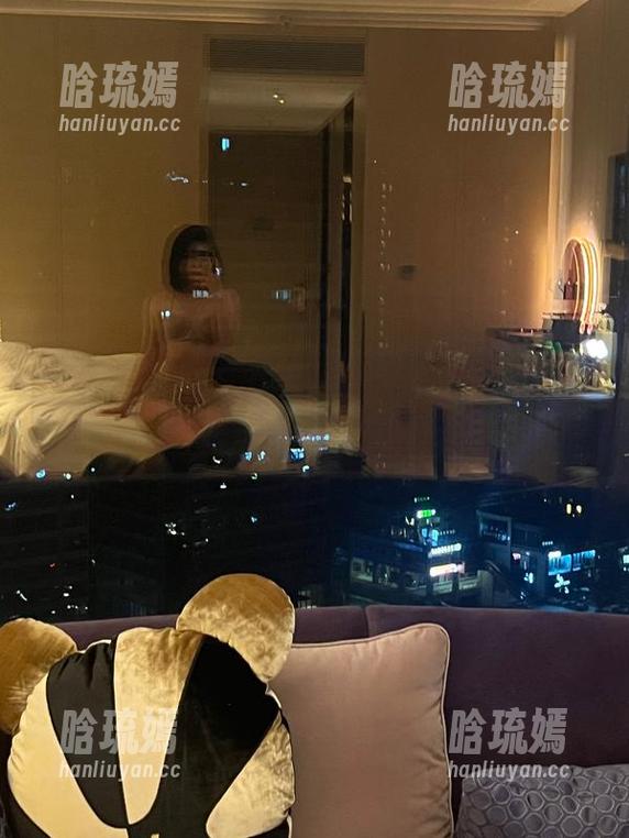 詹詹 微密圈 - 这个图集让我喃喃自语,“詹詹的绝色美人到底怎么做到的?”