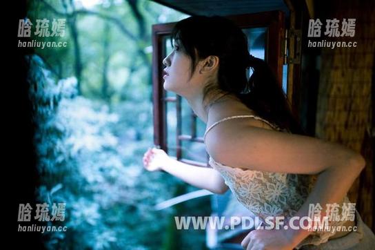 轰趴猫 - 苏小暖的连衣裙和我眼中的她，真的是一种神奇的共鸣……还是我太天真了？