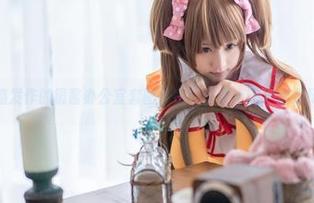 懒癌发作的镜酱办公室套图分享：谁说上班不能是玩？