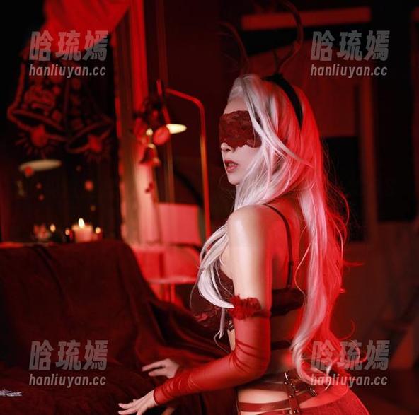 没见过这样的瑜伽，黑白御猫教你怎么COS出猫咪的奇幻姿势！